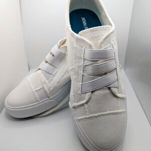 Jenn Ardor Slip On Women's Sneakers Shoes White 10 US Stylish No Laces Low Top